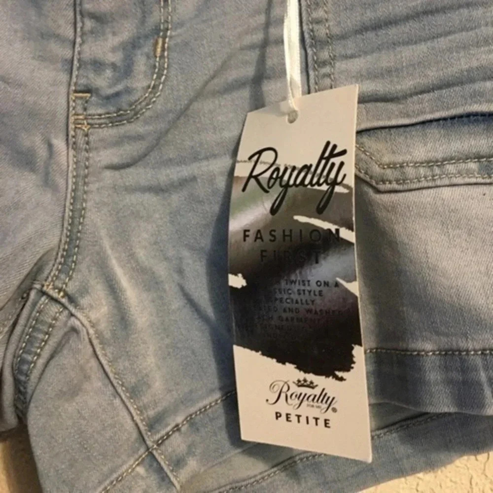 Royalty ladies shorts 10P - Picture 7 of 16